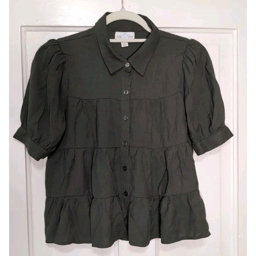 Jun & Ivy Blouse Tiered Ruffle Dainty Button Up Army Green Women's S Y2K (1206)